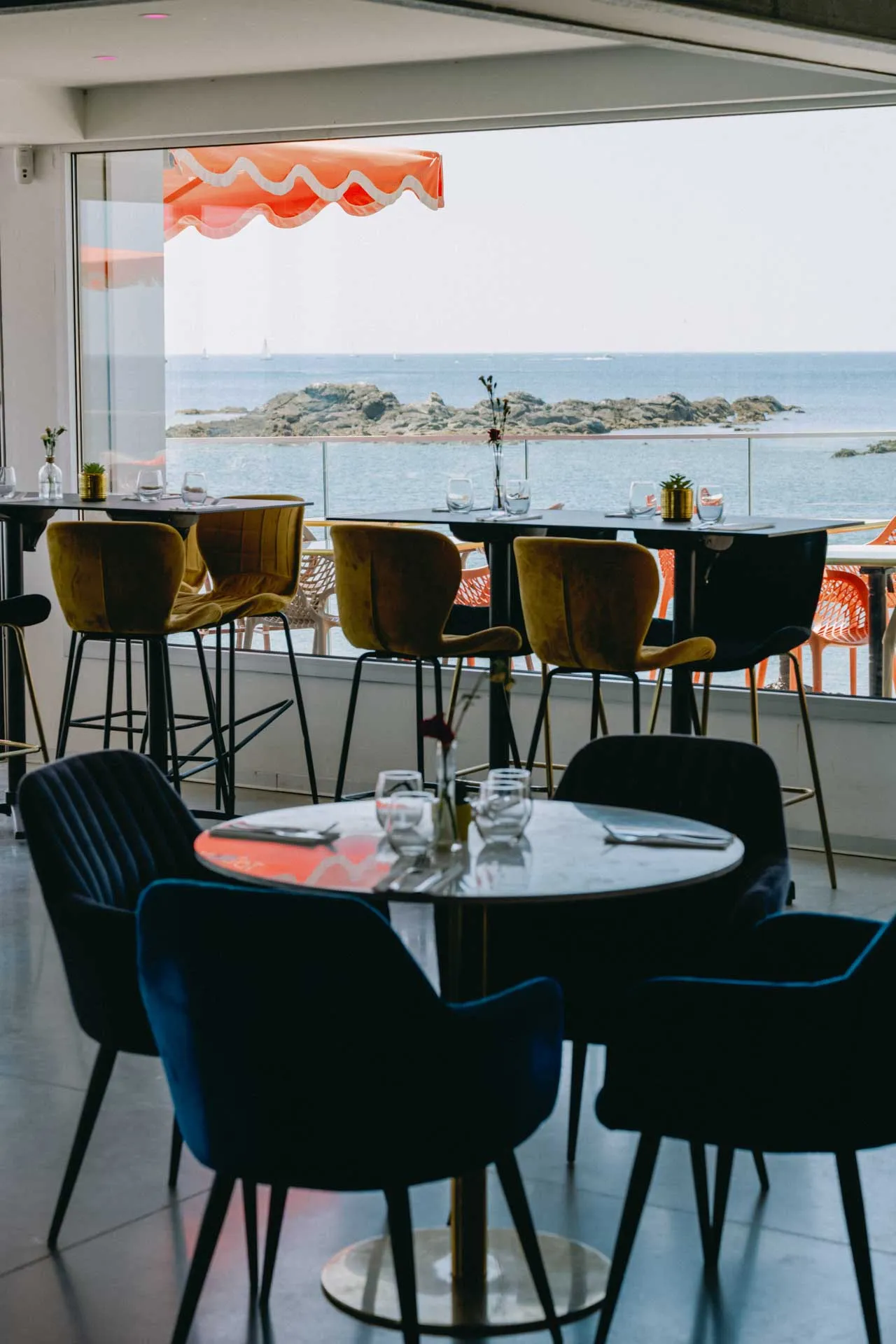Repas en famille aux Voiles de Cayola